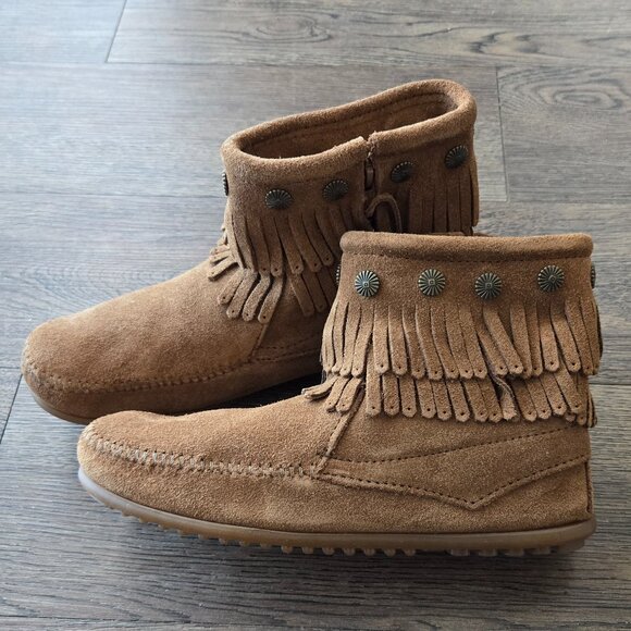 NEW Minnetonka Dusty Brown Double Fringe Side Zip Booties Boots Size 8 - Picture 2 of 13